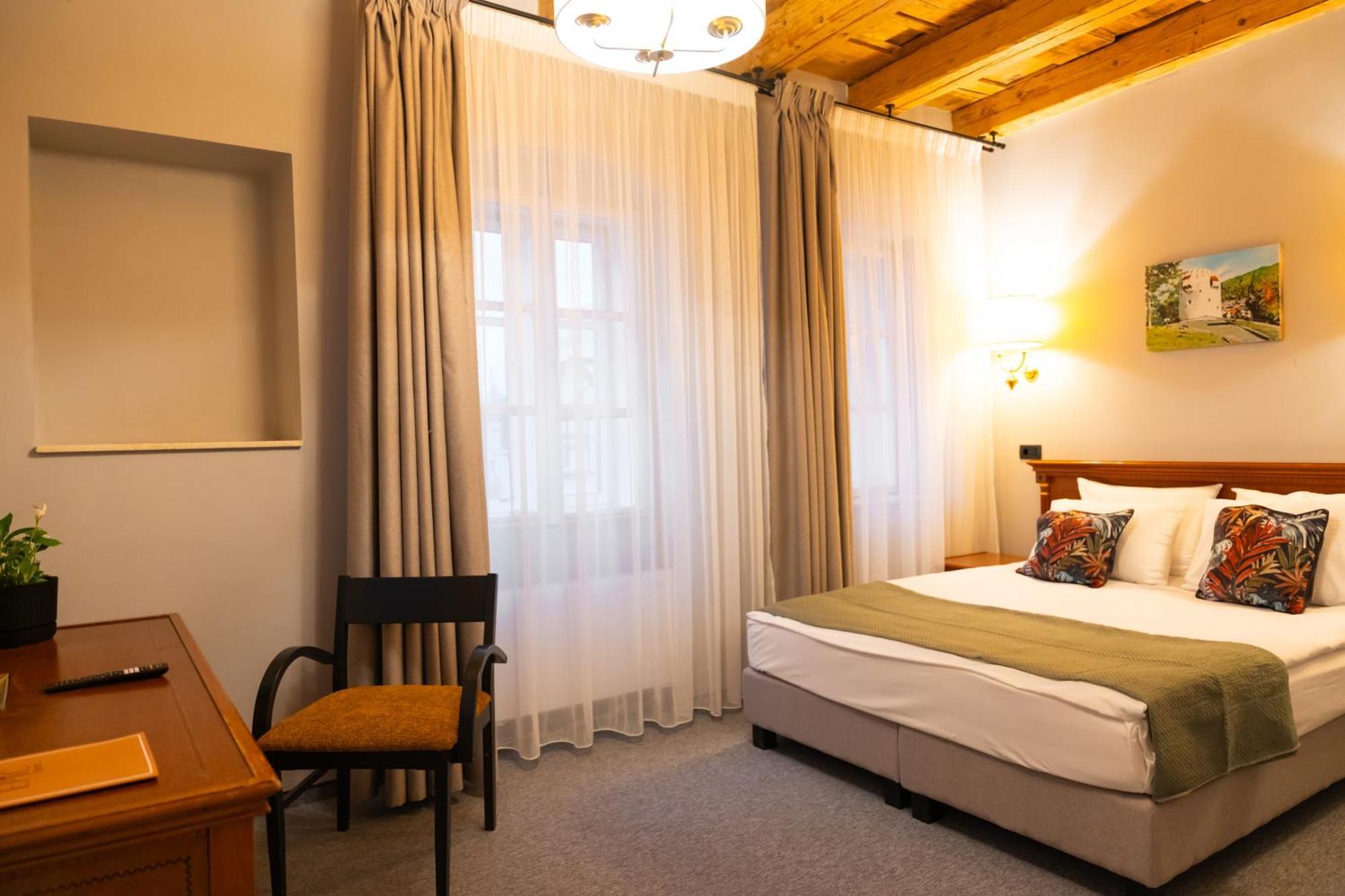 Epic Rooms Brașov Exterior foto